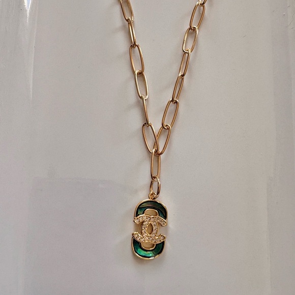 Abalone necklace - Picture 2 of 3